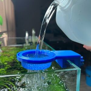 Blue Aquarium Water Change Diffuser - WetCup
